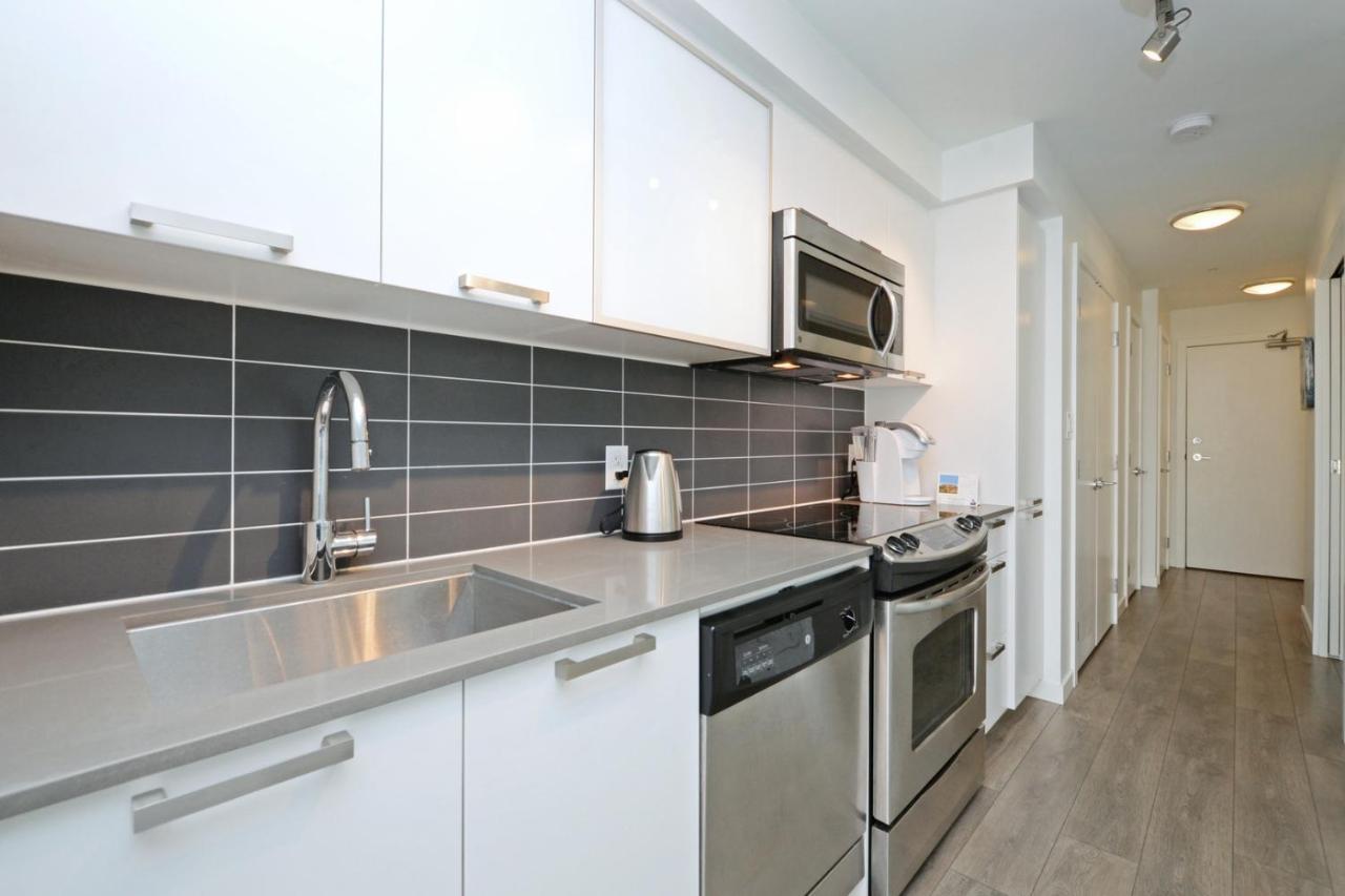 Gorgeous Old Town Condo With Patio And Parking! Victoria Exterior photo